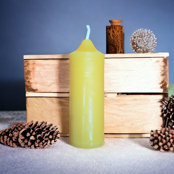 Pure beeswax 5 inch taper pillar set of 5 handmade candles / great gift set - Picture 5 of 5